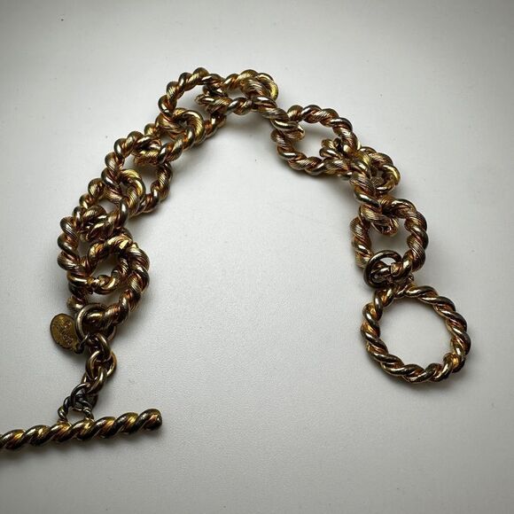 8" Vintage Carolee signed gold tone toggle clasp bracelet! - Picture 4 of 11